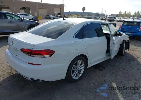 2020 Volkswagen Passat 2.0T Se z USA, uszkodzony, nr VIN 1VWSA7A36LC006358